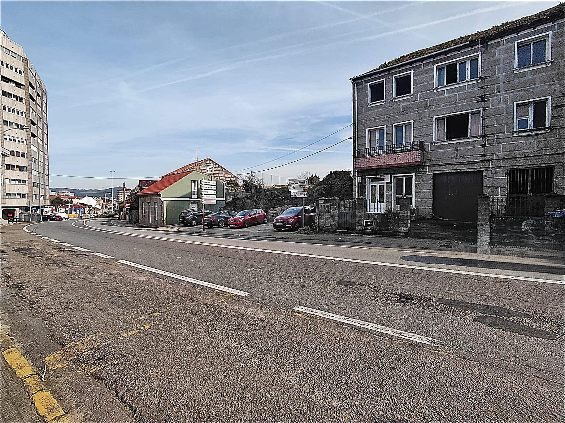 LOCAL/ALMACÉN PARA REFORMAR - Avda de Cambados - Vilagarcía de Arousa - foto 5