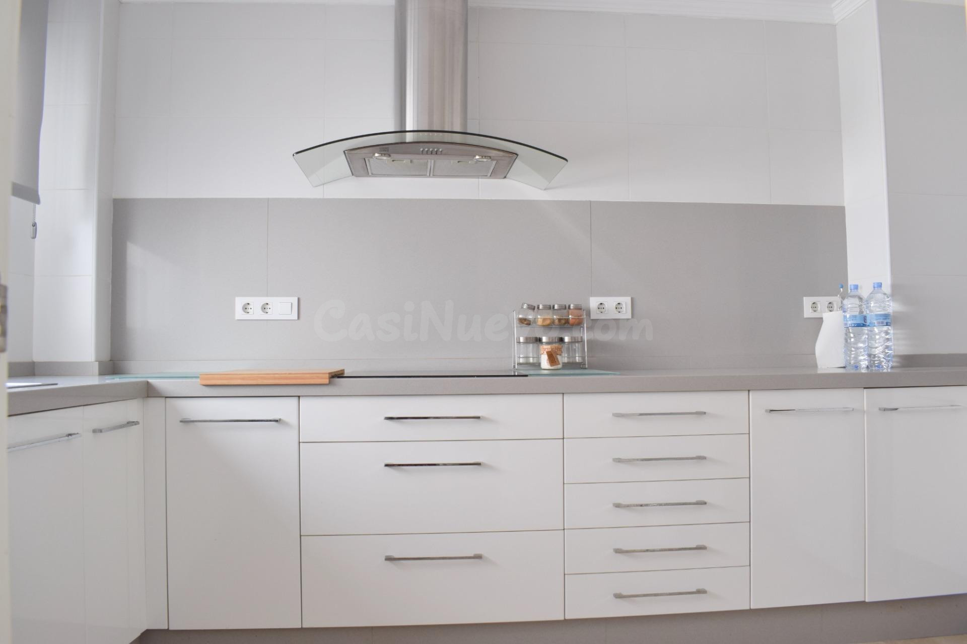 Piso en Catarroja: 106 m2 + 35 m2 de Terraza - foto 2