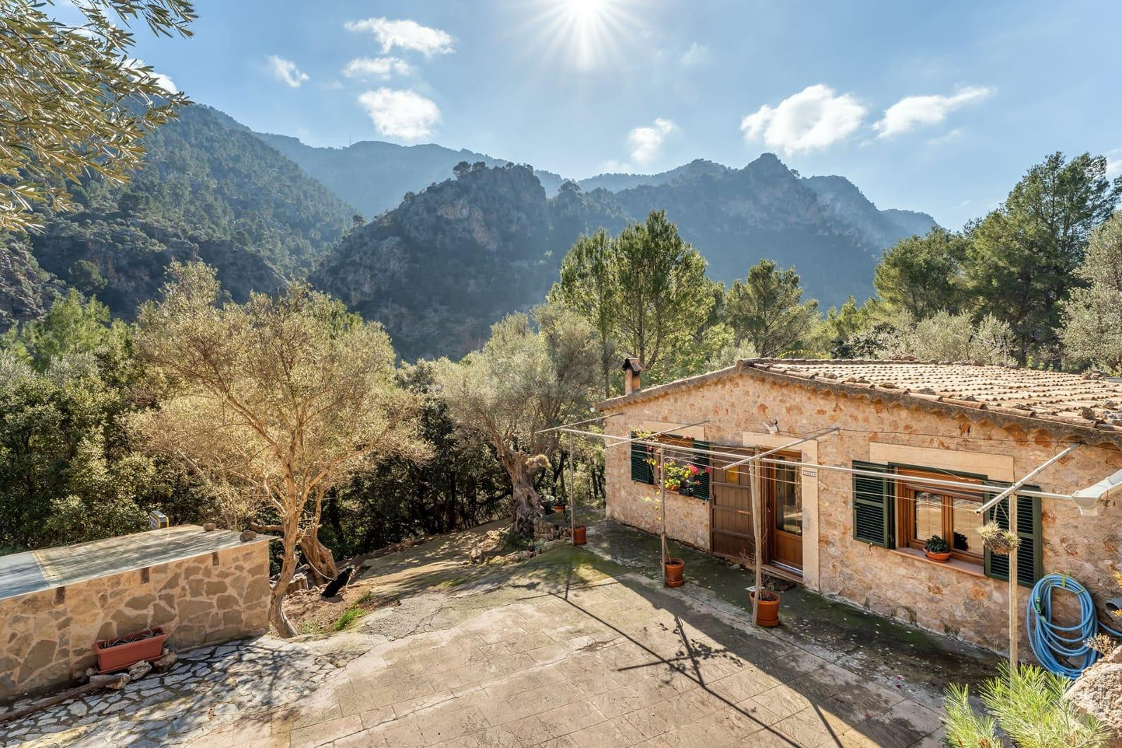 FINCA RUSTICA EN SOLLER - foto 2
