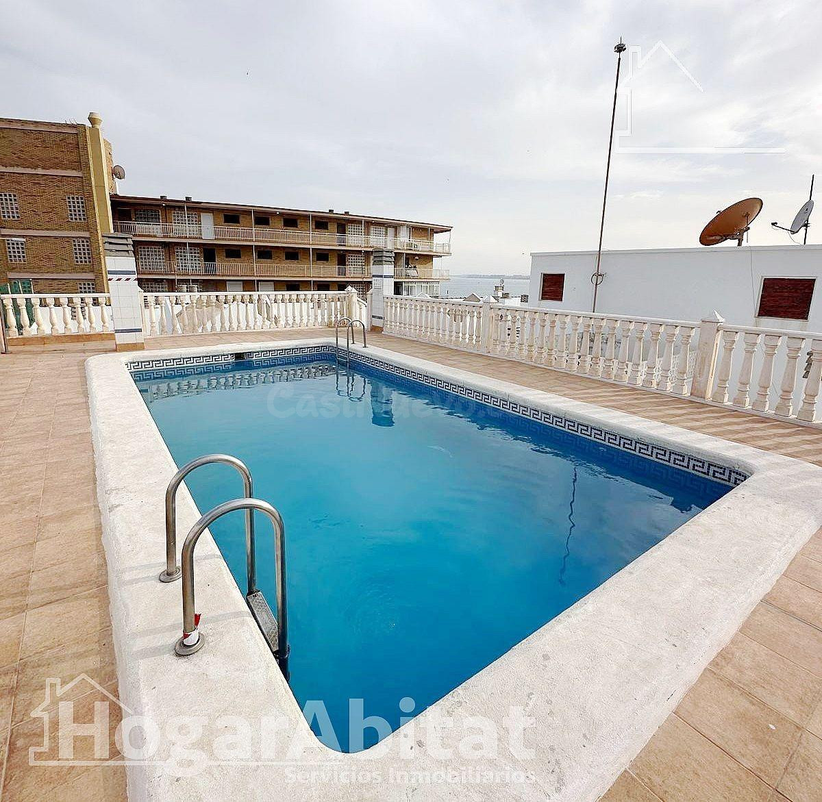 ¡VISTAS AL MAR! REFORMADO EN RESIDENCIAL CON PISCINA Y BALCÓN, EN LA PLAYA DEL CURA