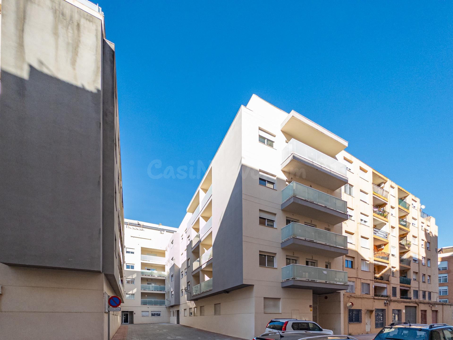PISO CON DOS DORMITORIOS Y DOS BAÑOS EN EDIFICIO EN CONSTRUC - foto 4