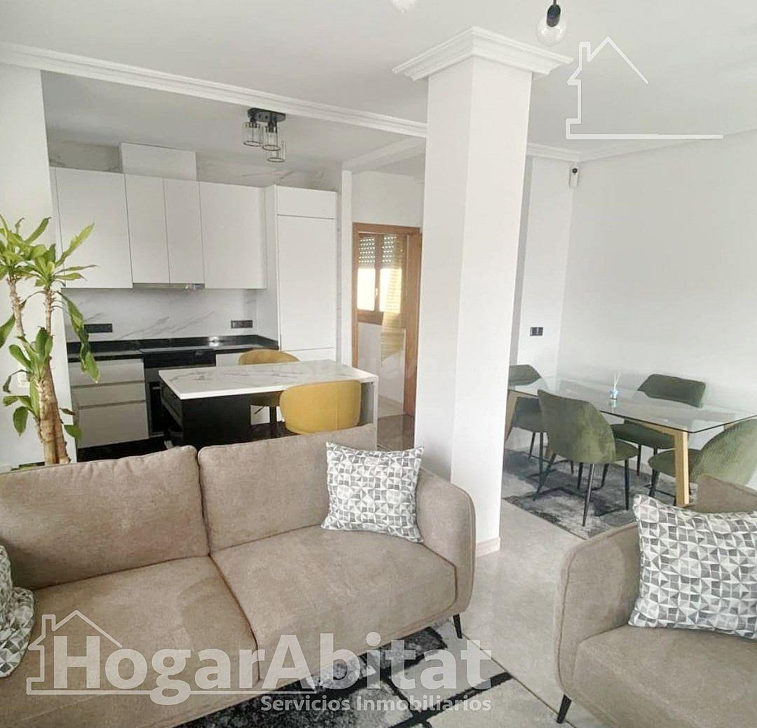 ÁTICO REFORMADO, BONITO Y ESQUINERO CON GRAN TERRAZA, CERCA  - foto 3
