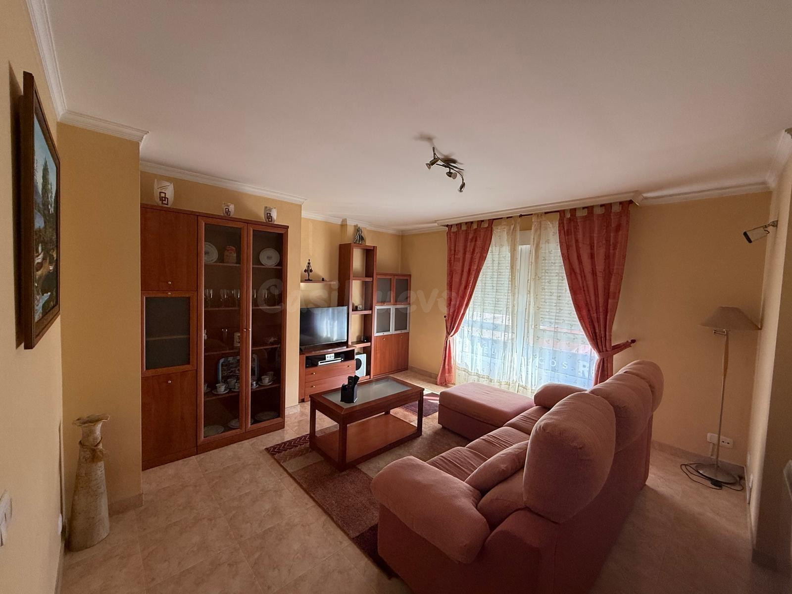 Piso de alquiler anual en Rianxo