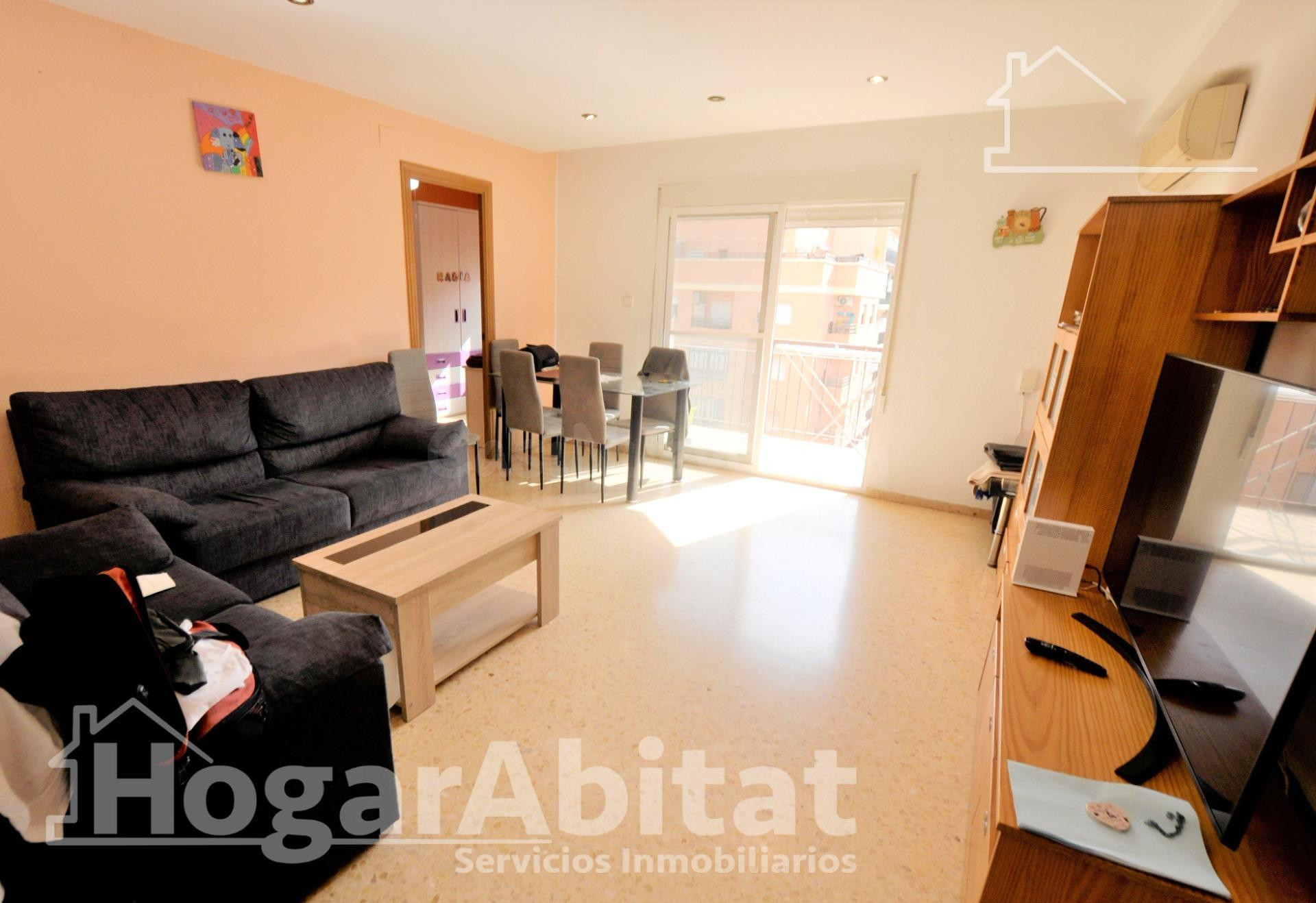 ¡BURJASSOT CENTRO! AMPLIO Y EXTERIOR CON GARAJE Y TERRAZA