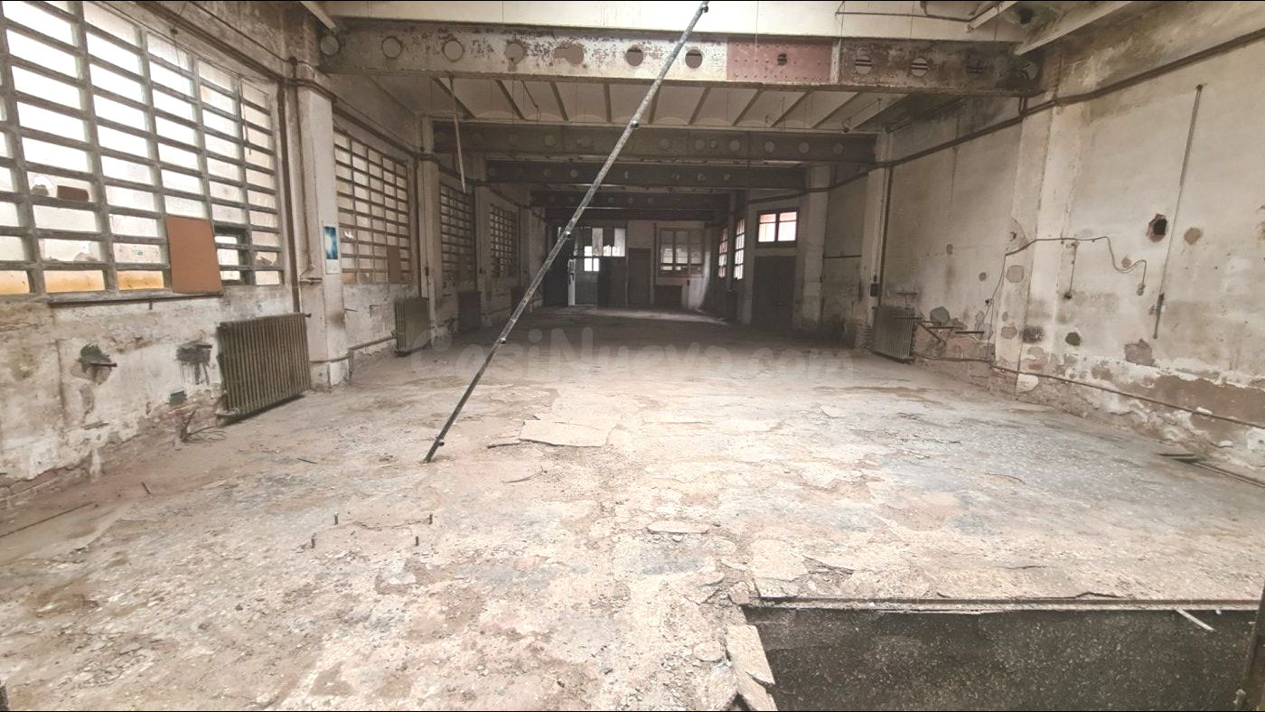 GRAN LOCAL EN PLENO CENTR0 DE SANT CELONI - foto 3