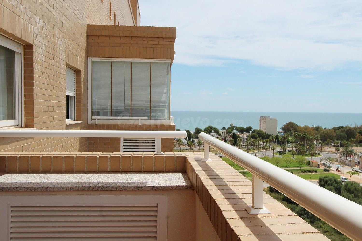 1873_APARTAMENTO DE 2 DORMITORIOS CON GARAJE Y TRASTERO EN JARDINES DEL MAR I