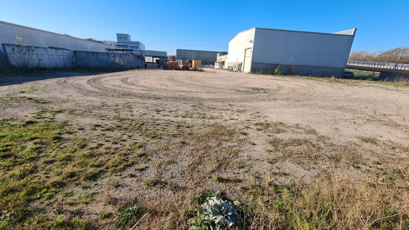 SANT CELONI (MOLÍ DE LES PLANES): SOLAR INDUSTRIAL EN VENTA - foto 4