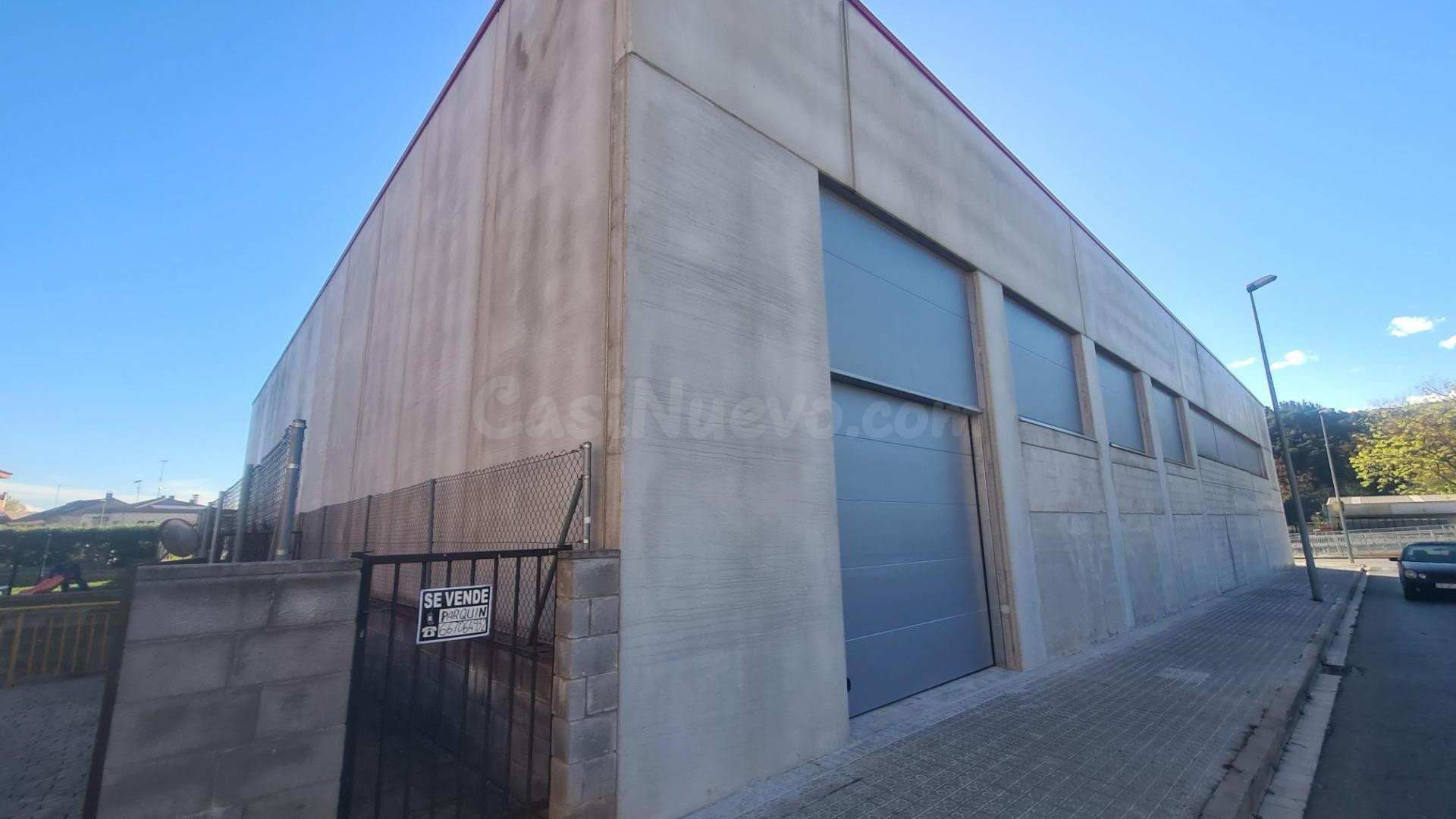SANT CELONI ( 1ª LINEA C-35) NUEVA NAVE COMERCIAL ESQUINERA  - foto 4