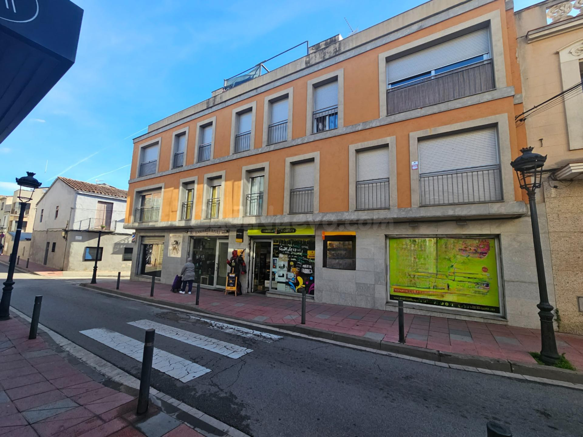 SANT CELONI ( CENTRO-CTRA. VELLA ): PERFECTO LOCAL COMERCIAL - foto 2