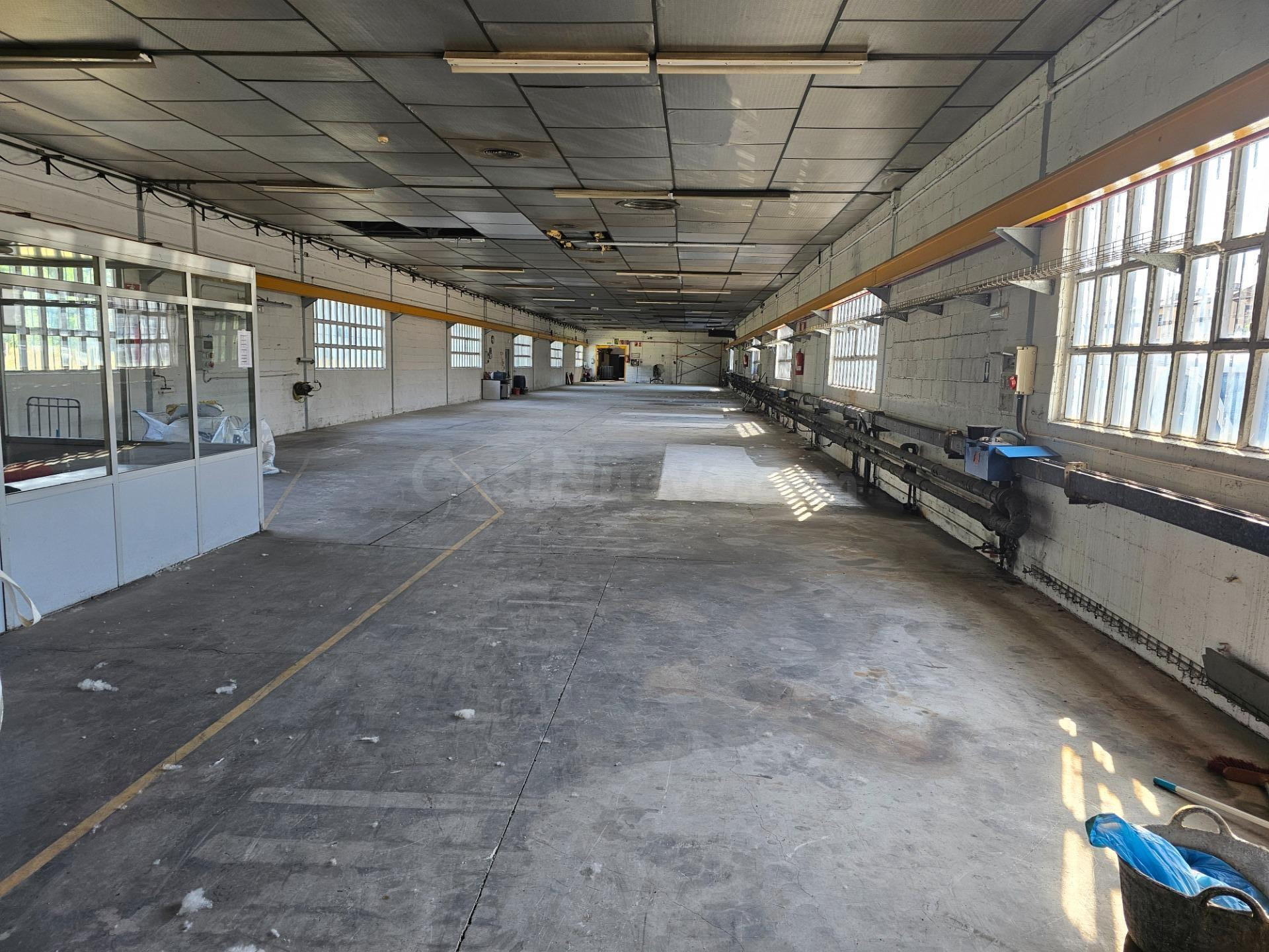 GUALBA ( POL. INDUSTRIAL): NAVE INDUSTRIAL EN ALQUILER DE 11