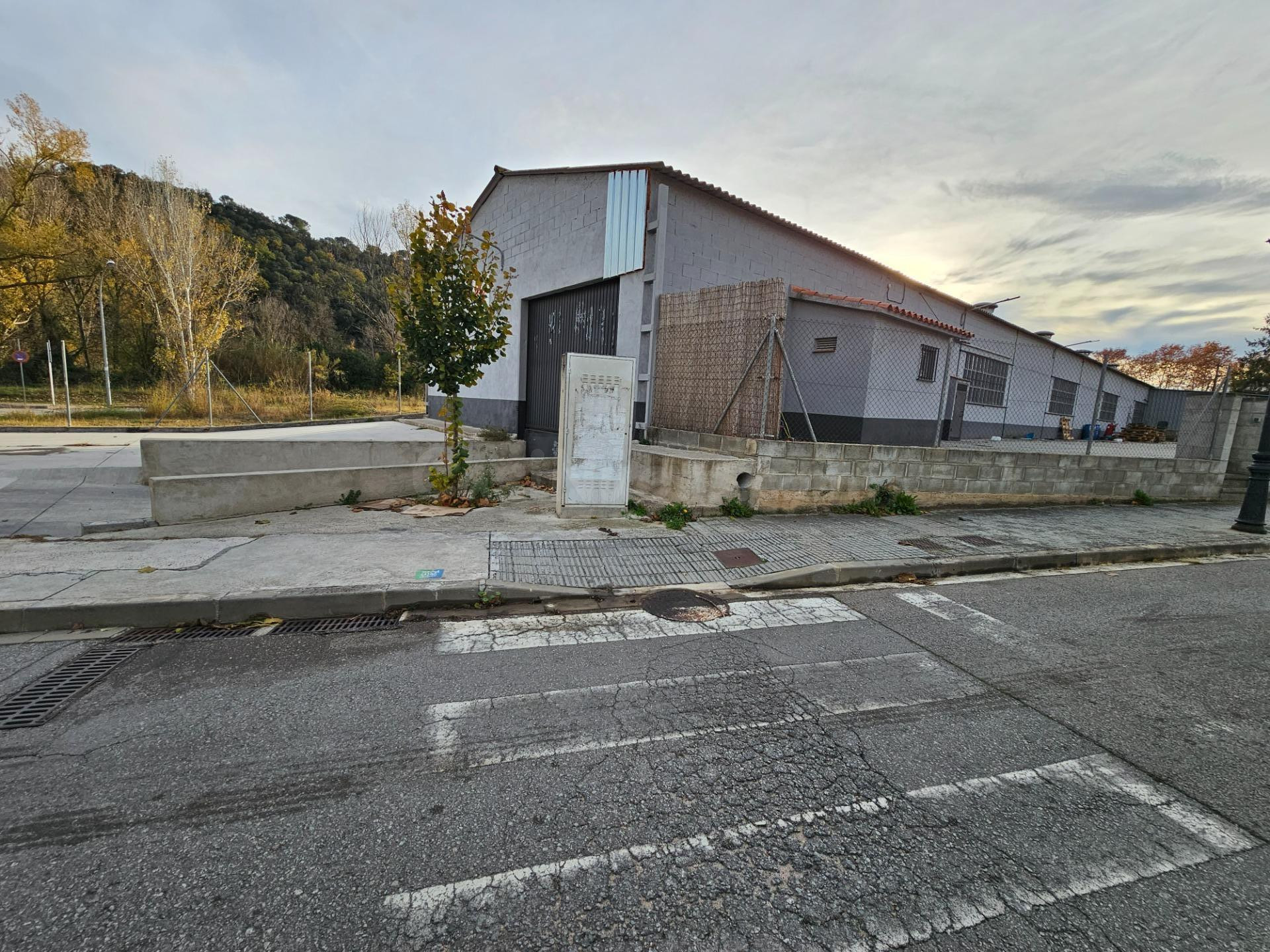 GUALBA ( POL. INDUSTRIAL): NAVE INDUSTRIAL EN ALQUILER DE 11 - foto 3
