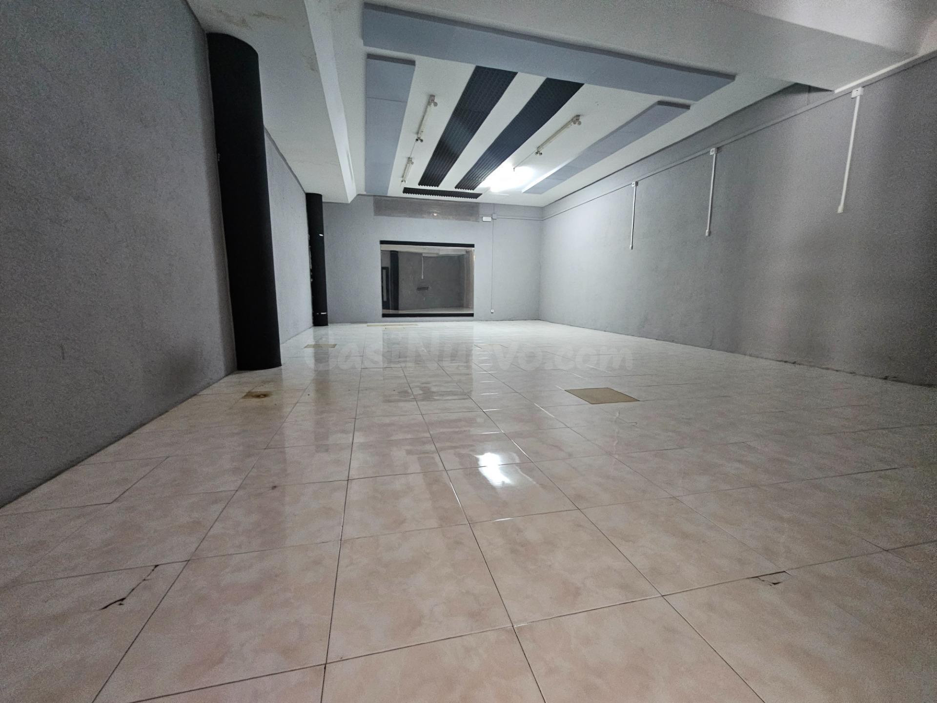 ARBUCIES (PUEBLO): GRAN LOCAL EN VENTA ADAPTADO A GIMNASIO - foto 3