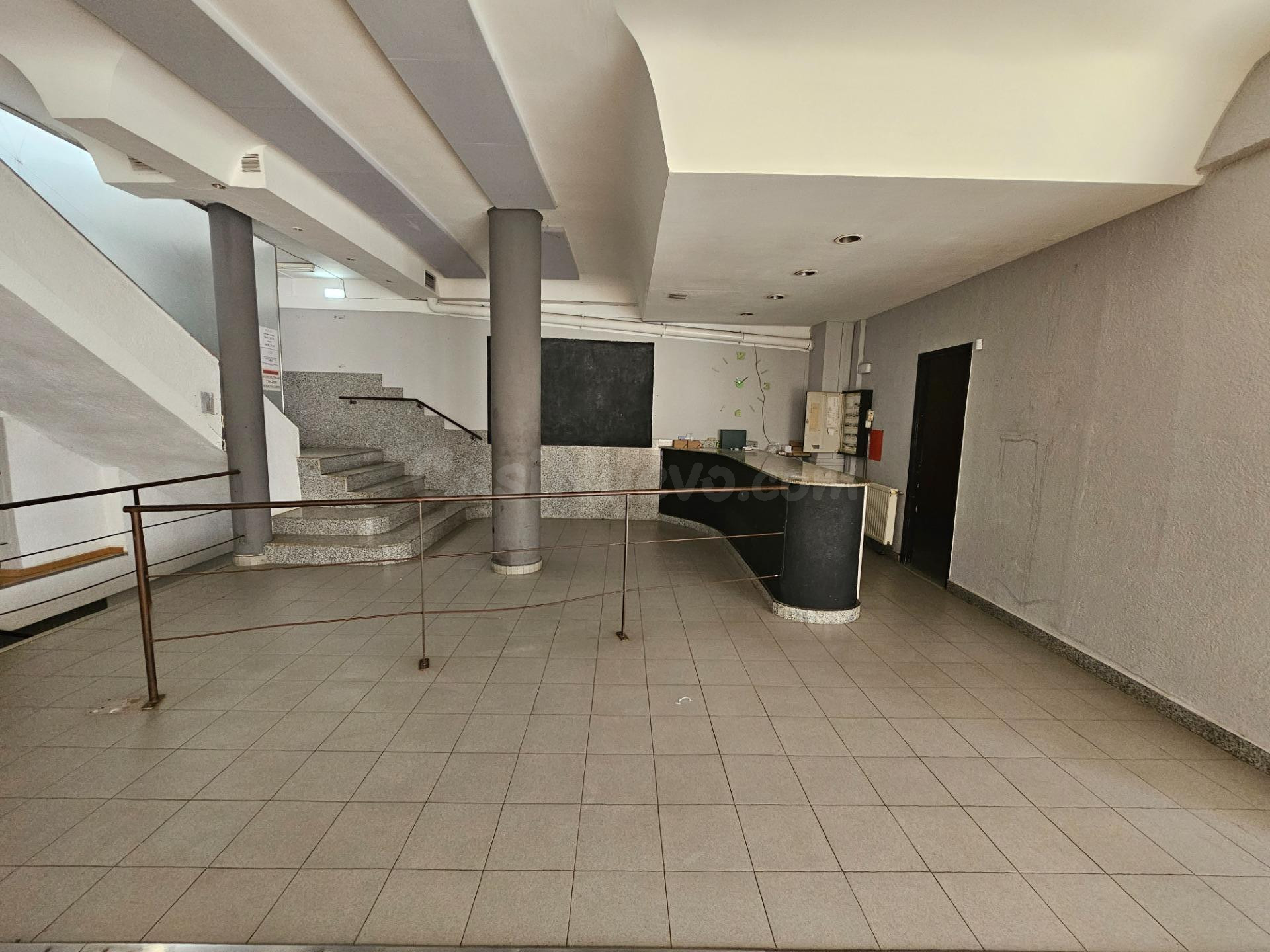 ARBUCIES (PUEBLO): GRAN LOCAL EN VENTA ADAPTADO A GIMNASIO - foto 4