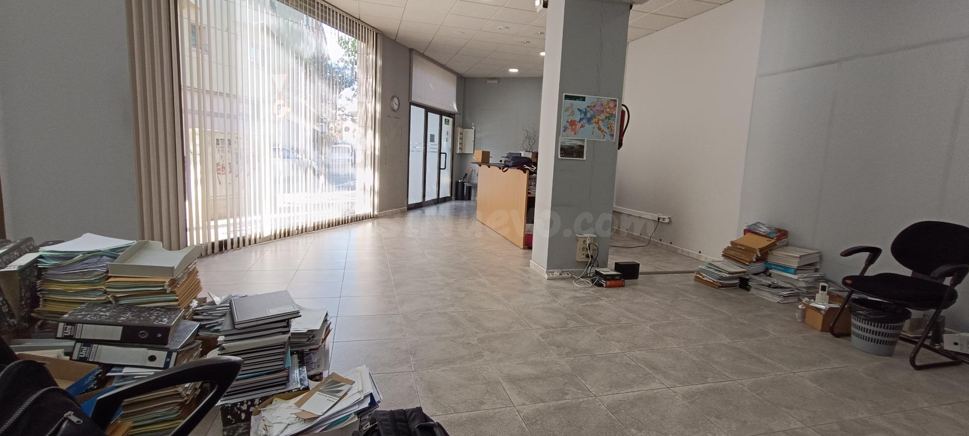 SANT CELONI (CENTRO): AMPLIO LOCAL MUY LUMINOSO EN PLANTA BA