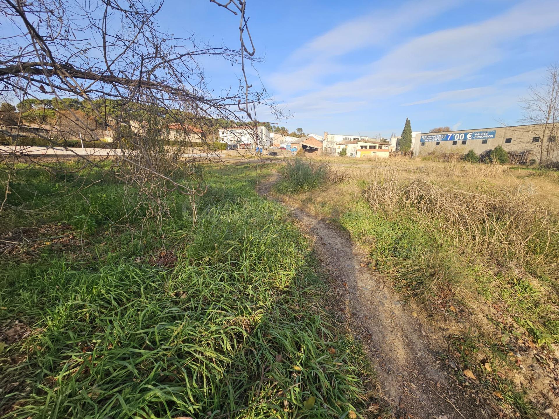 GUALBA (POLÍGON INDUSTRIAL GUALBA DE BAIX): TERRENO LLANO EN - foto 2