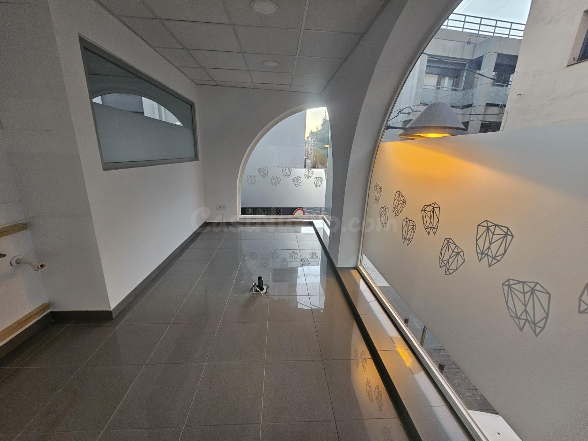 SANT CELONI (CENTRO): GRAN LOCAL COMERCIAL ESQUINERO IDEAL C - foto 5