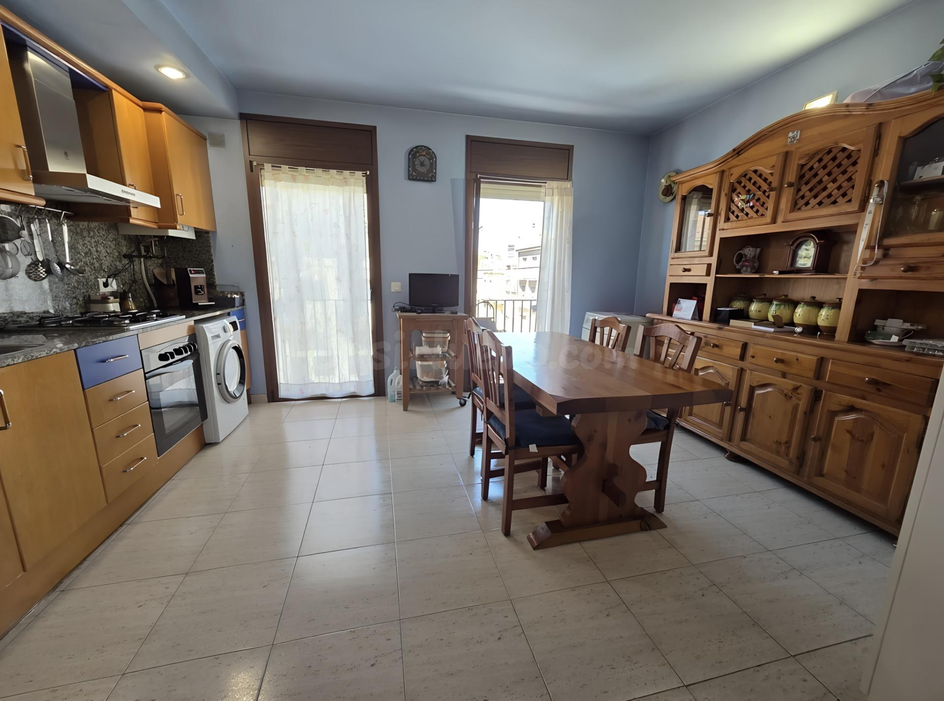 SANT CELONI (ENTRADA POBLACIÓN): PISO DÚPLEX MUY SOLEADO, BI