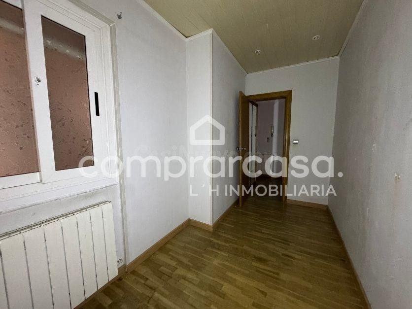 Piso luminoso de 97 m2 con terraza, 3 habitaciones y ascenso - foto 5