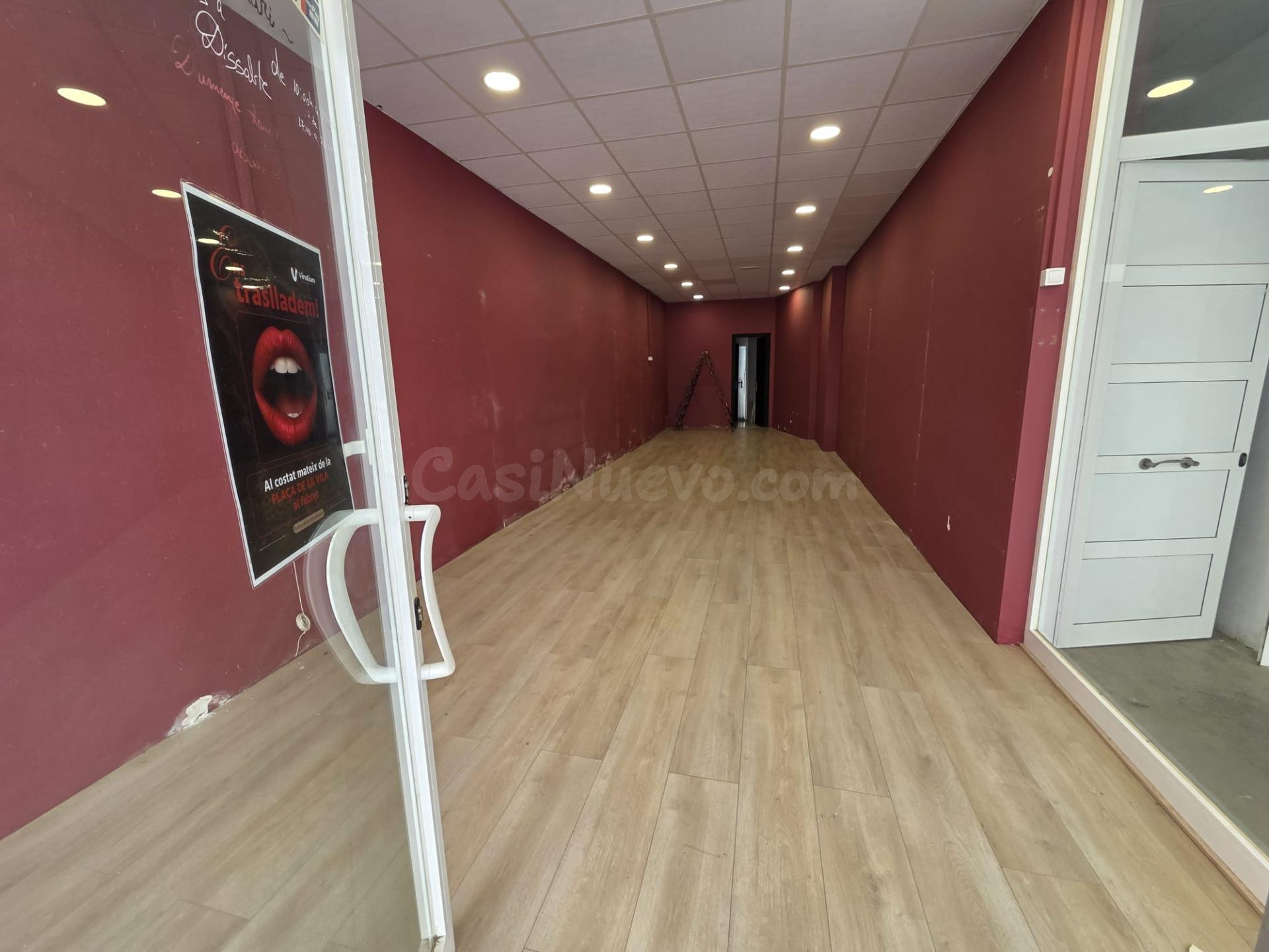 SANT CELONI (ZONA PEATONAL CENTRO): MAGNÍFICO LOCAL DIÁFANO  - foto 3