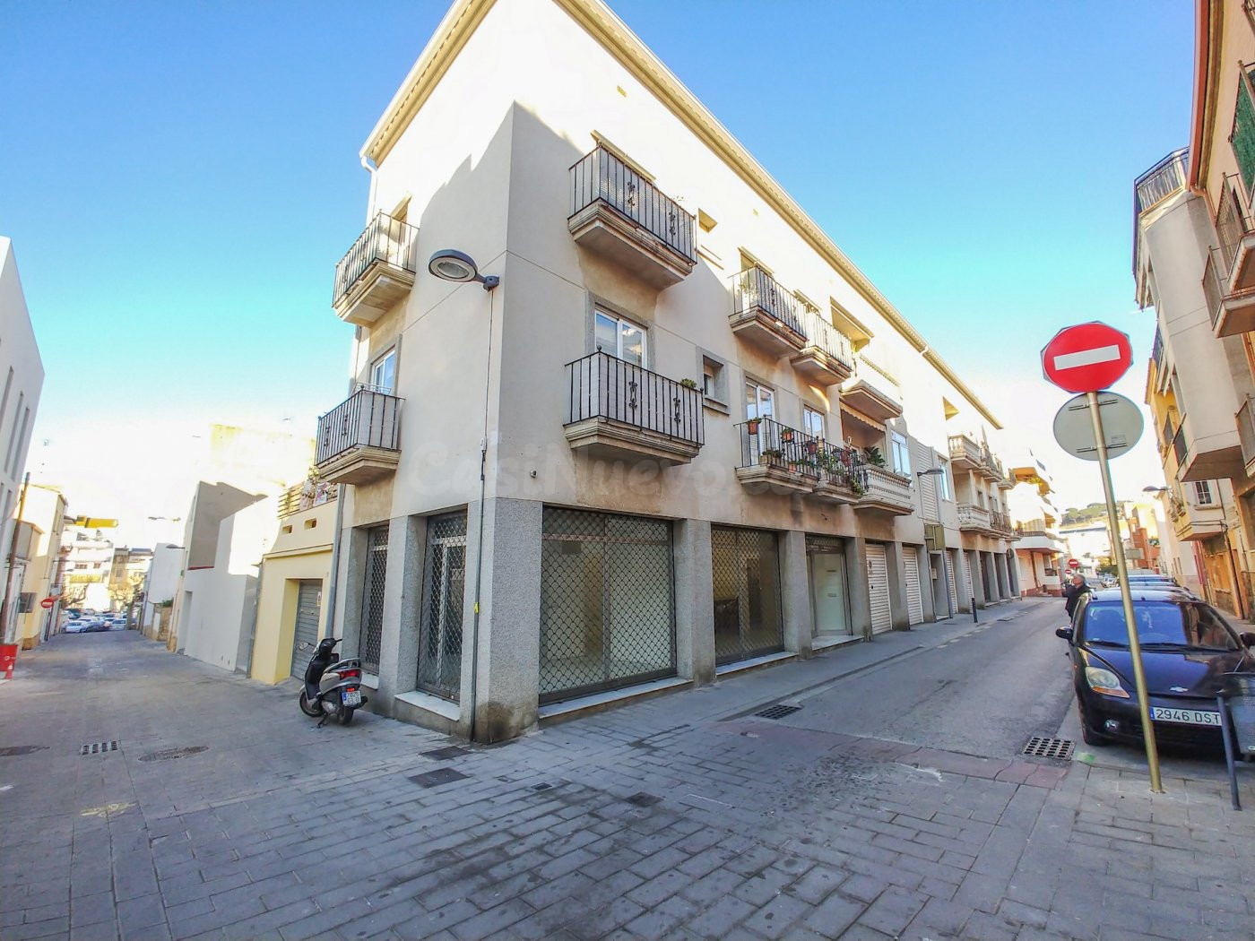 Buena esquina cerca parking, La Salle y zona comercial de Pa - foto 4