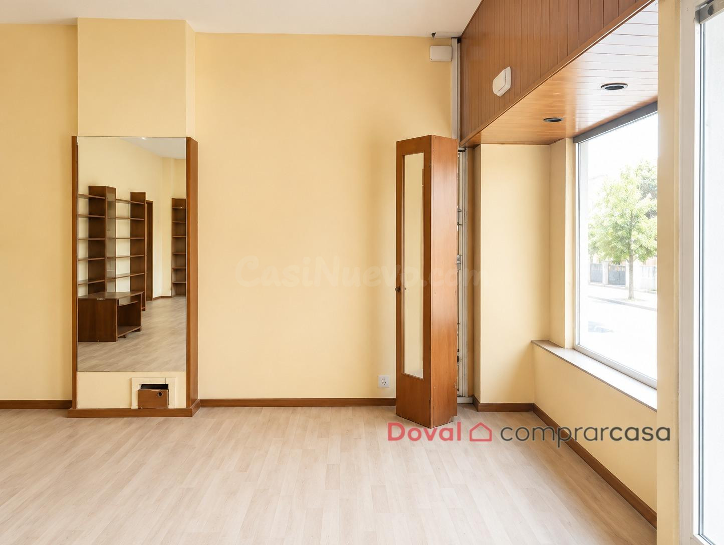 Se vende amplio local comercial en O Porriño – Calle Antonio - foto 2