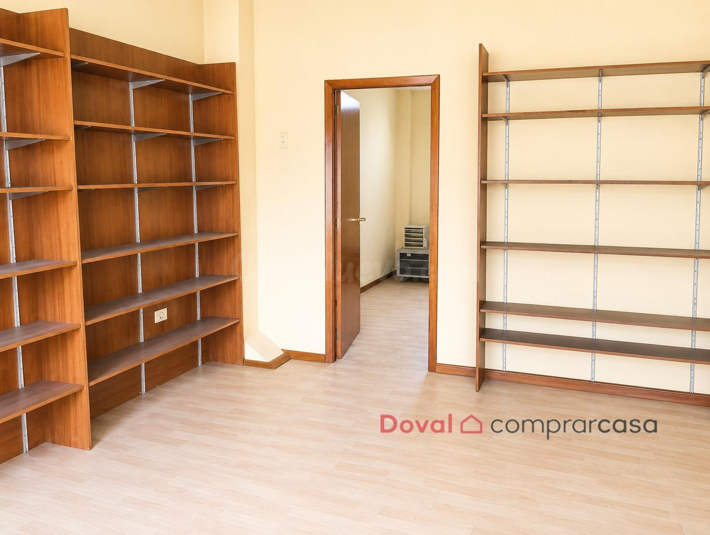 Se vende amplio local comercial en O Porriño – Calle Antonio - foto 3
