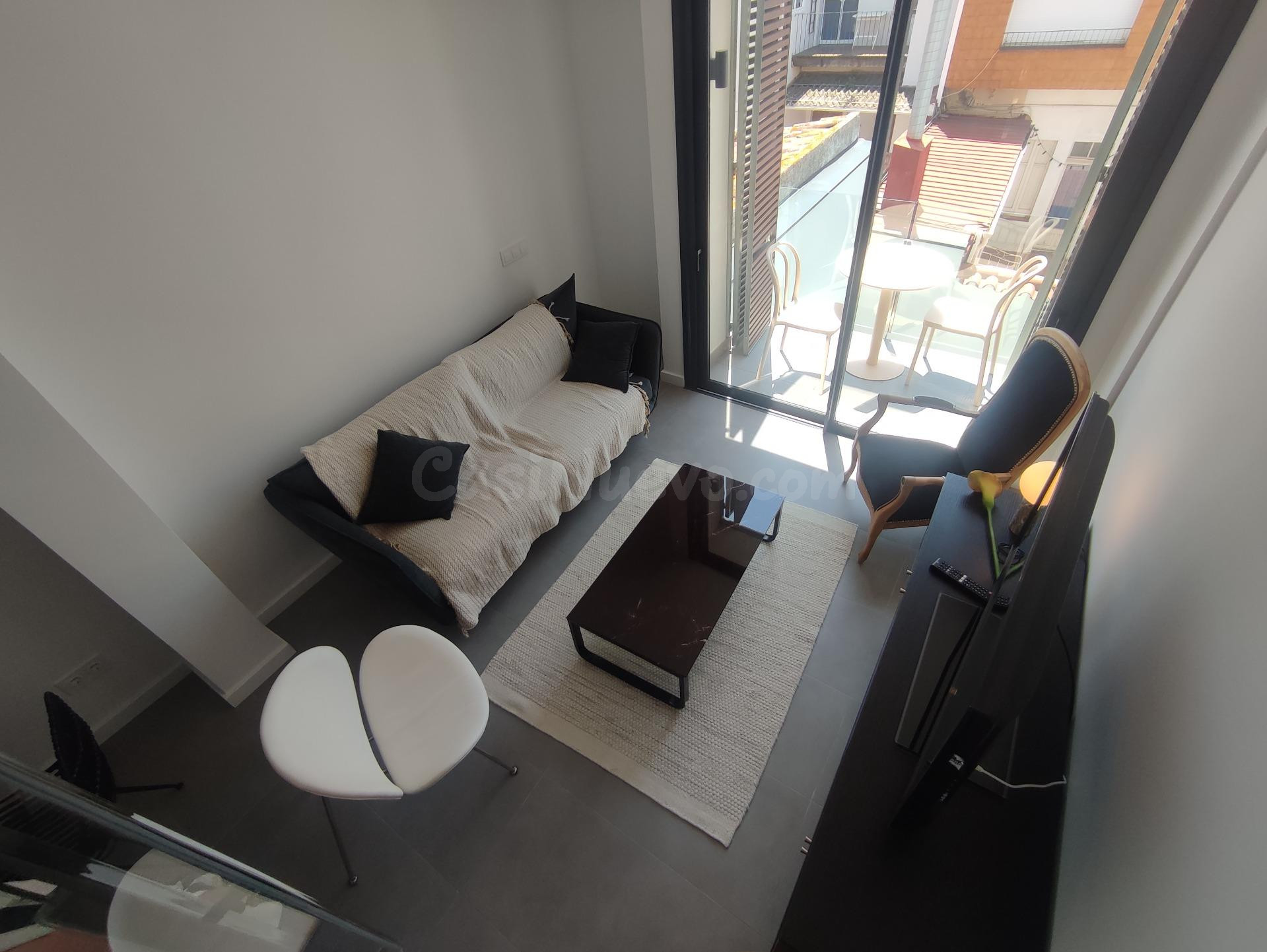 Excelente Duplex de obra nueva, impecable, confortable, cerc - foto 2