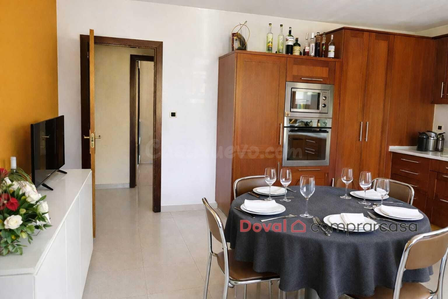 Casa en venta en O Porriño con amplio terreno y todas las co - foto 3