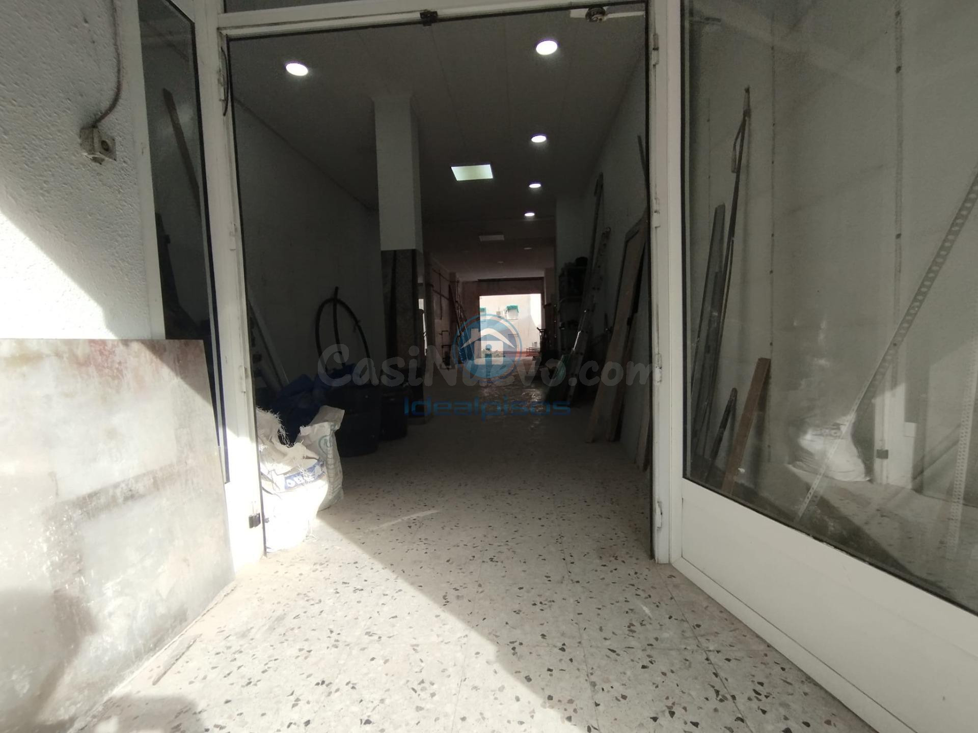 LOCAL COMERCIAL EN CAMPOAMOR - foto 3