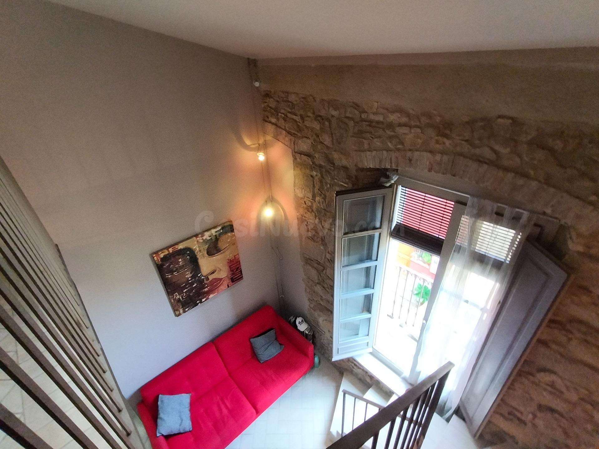 Precioso duplex con encanto en edificio historico de piedra, totalmete renovado, en el centro de Calonge - foto 3