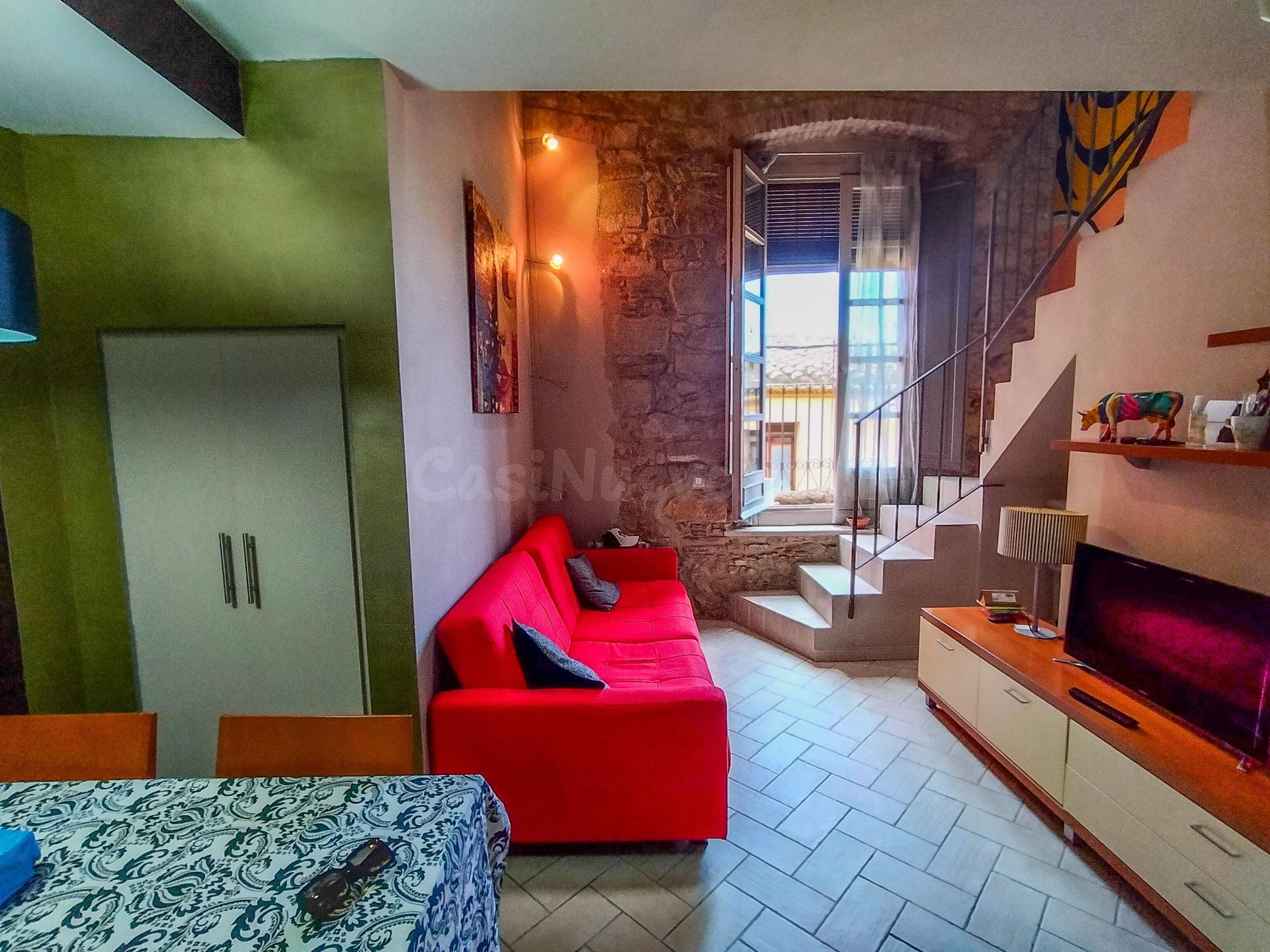 Precioso duplex con encanto en edificio historico de piedra, totalmete renovado, en el centro de Calonge - foto 5