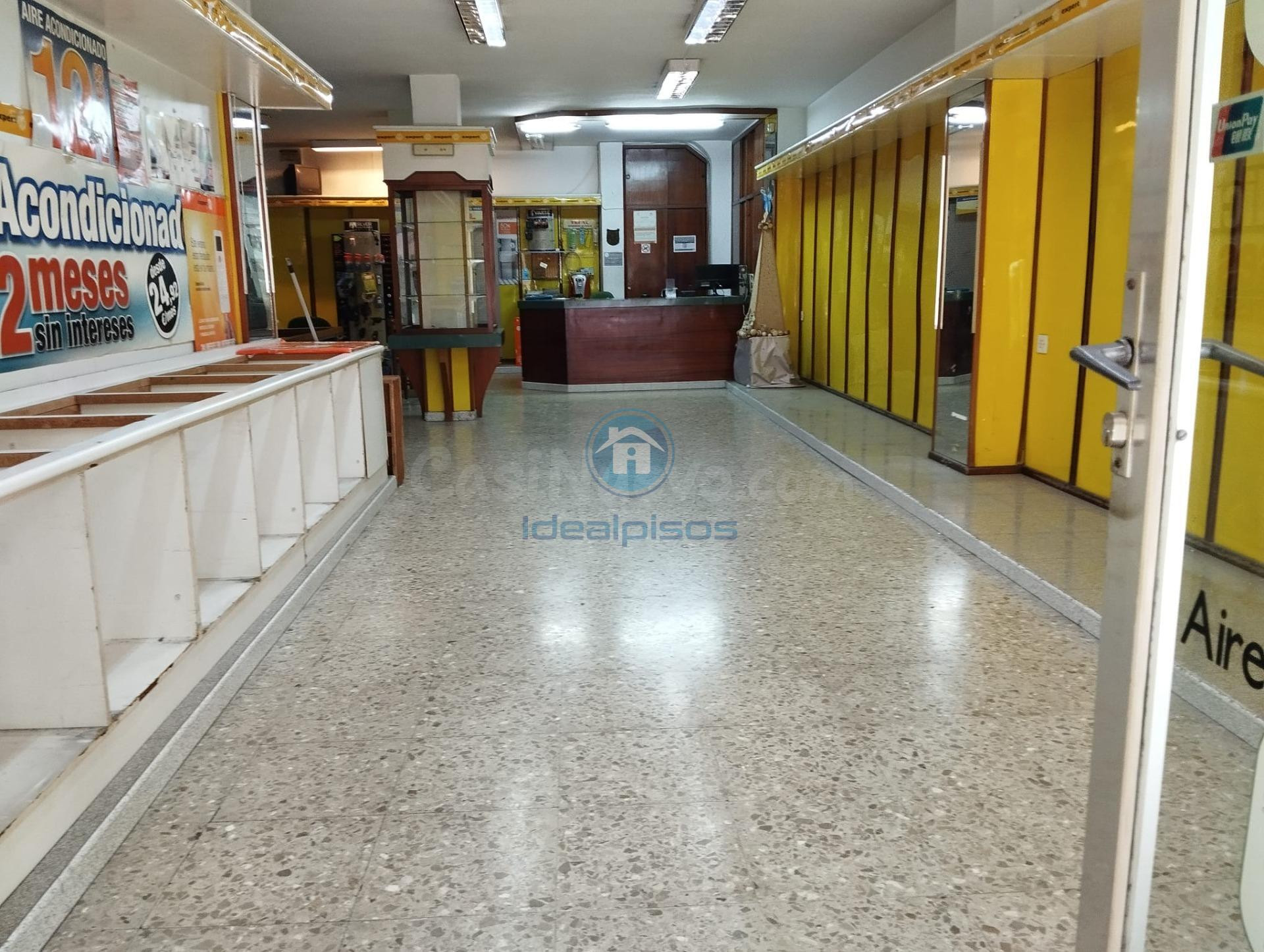 GRAN LOCAL COMERCIAL EN ZONA MERCADO-LUCEROS - foto 2