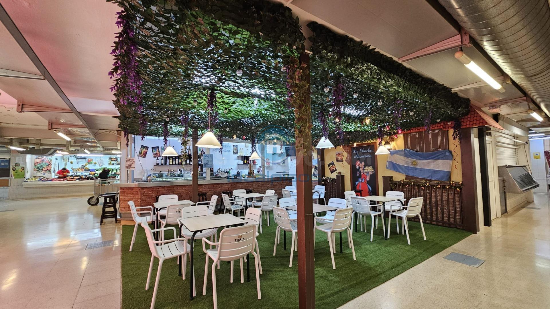 LOCAL LISTO PARA FUNCIONAR EN EL MERCADO DEL PLÁ