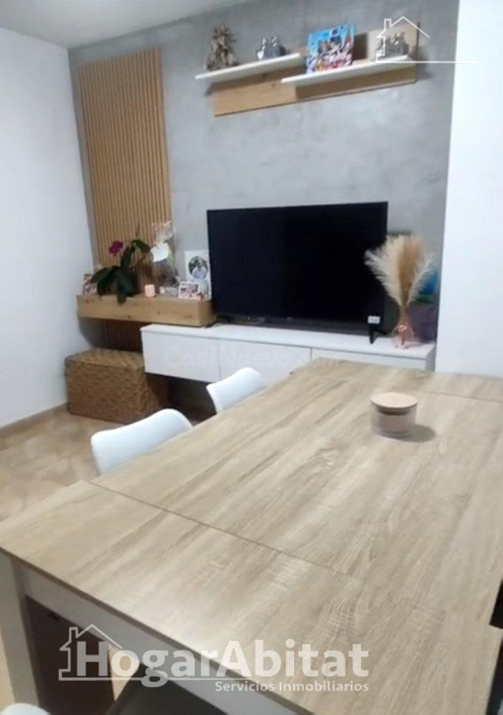 BONITO ADOSADO REFORMADO CON TERRAZA, BARBACOA, GARAJE Y PIS - foto 4