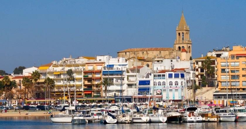 OPORTUNIDAD: Local Comercial en  Ubicación privilegiada 1º LINEA DE MAR Restauración