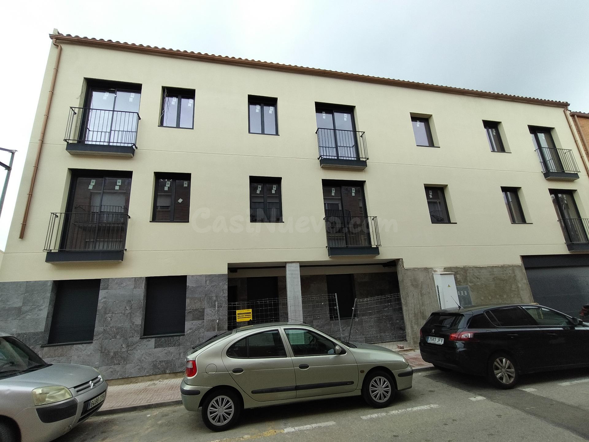 Atico-Duplex de obra nueva en el centro de Calonge, 4 dormitorios, 2 baños, parking y trastero. Oportunidad!! - foto 3