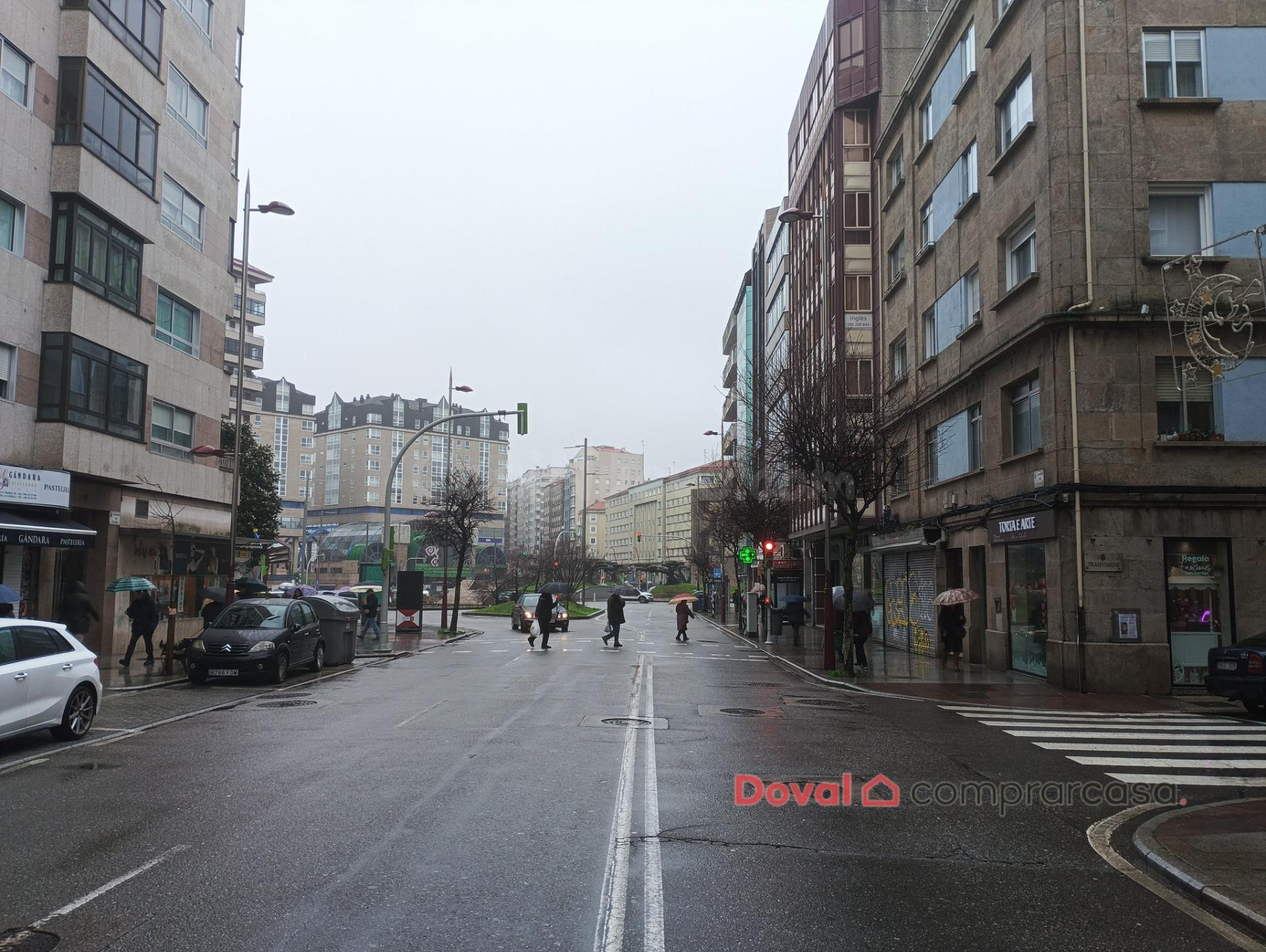 LOCAL A PIE DE CALLE EN PLAZA AMÉRICA - foto 4