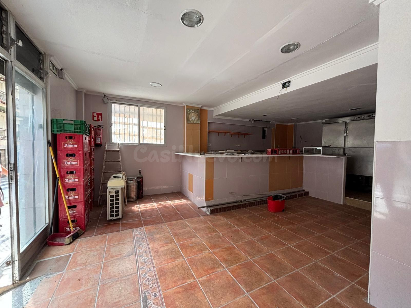 LOCAL COMERCIAL EN CAMPOAMOR - foto 4