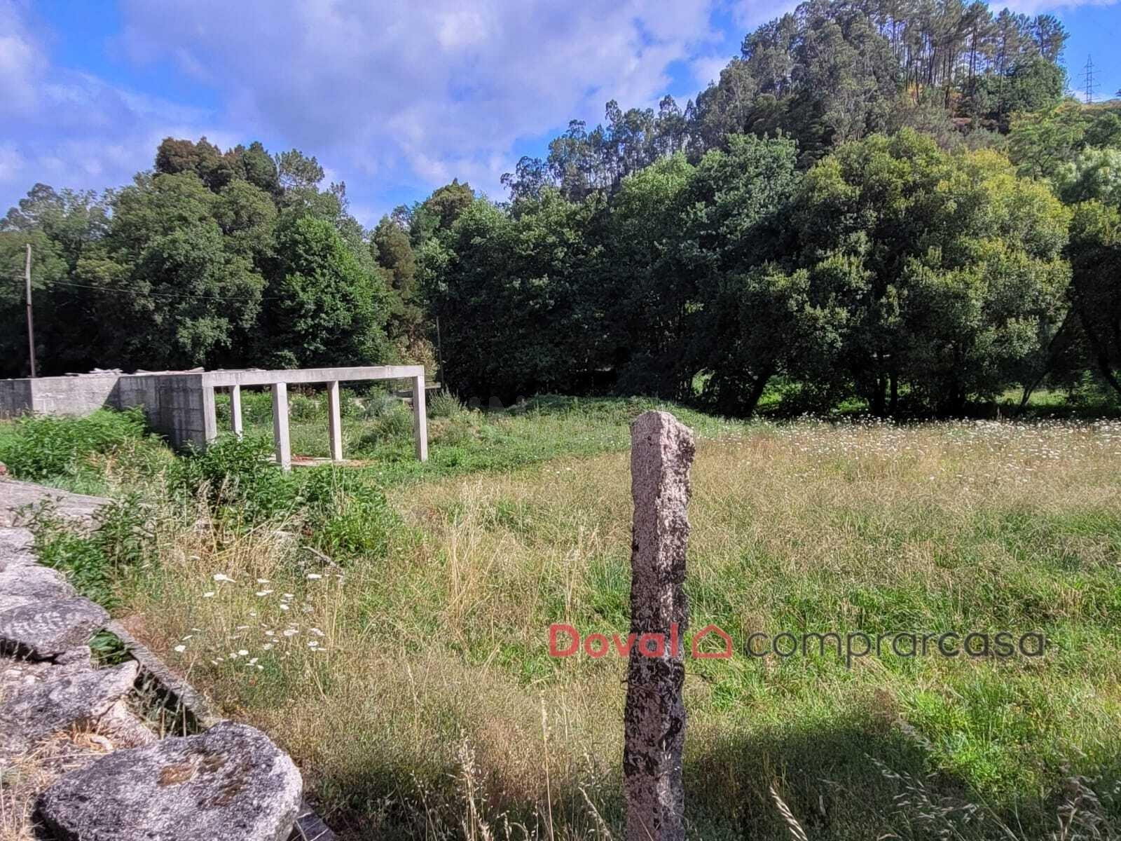 Terreno de 977 m2 con proyecto y licencia para vivienda en e - foto 4