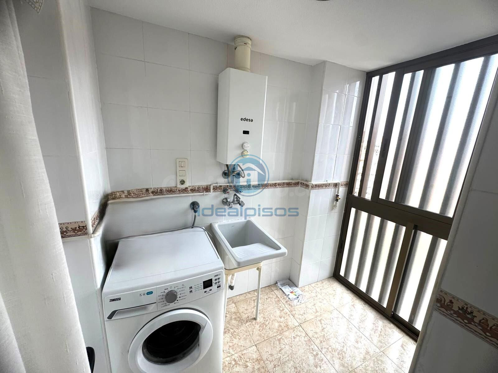 Vivienda en alquiler con piscina, garaje y terraza en Vistah - foto 4
