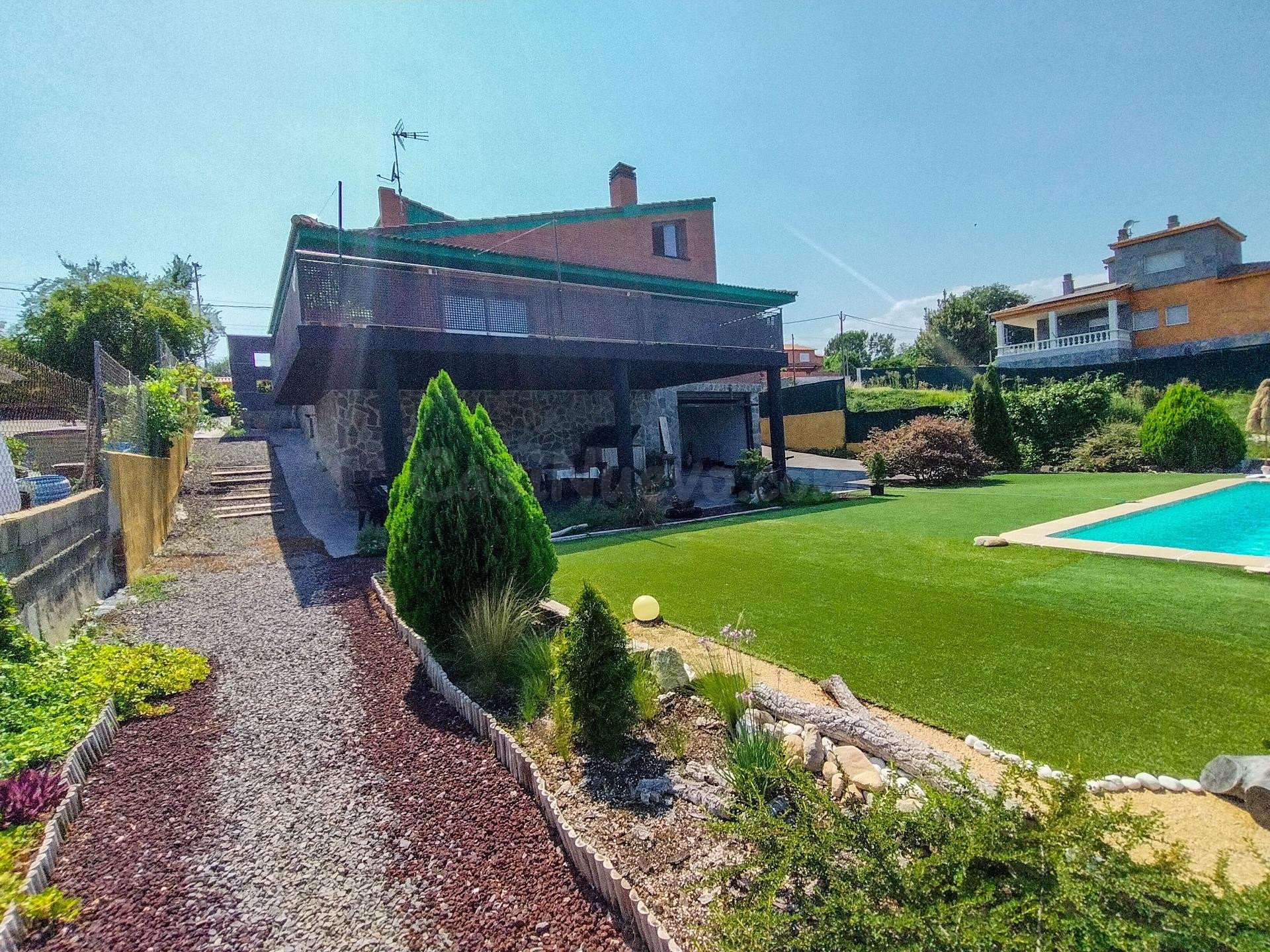 Espectacular casa moderna, de diseño, con gran terraza, jard - foto 3
