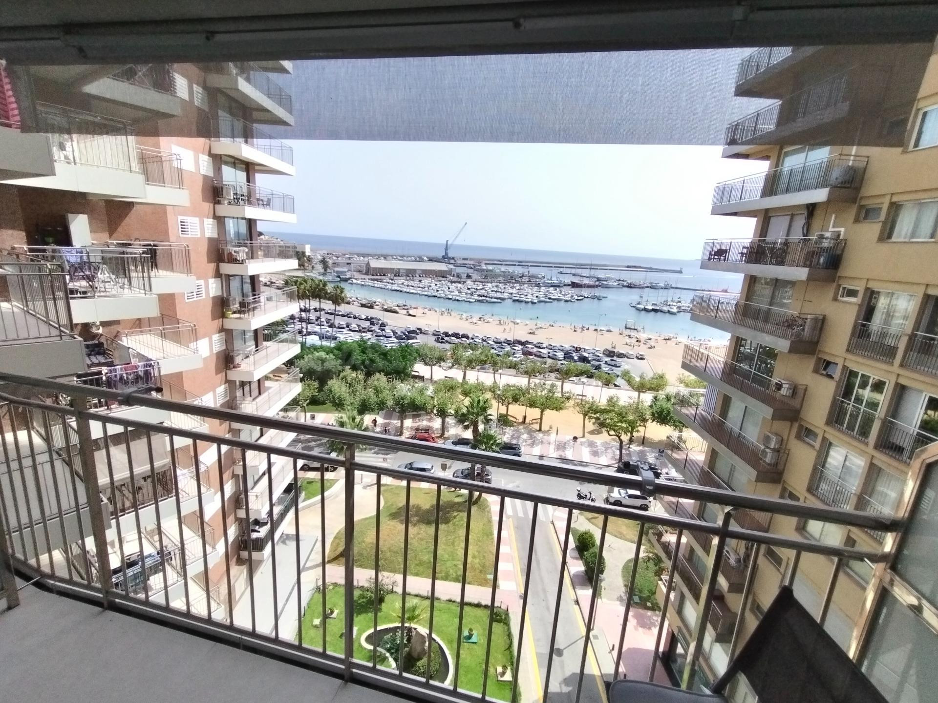 Horizonte Mediterráneo: Planta 7 en primera línea de mar en 