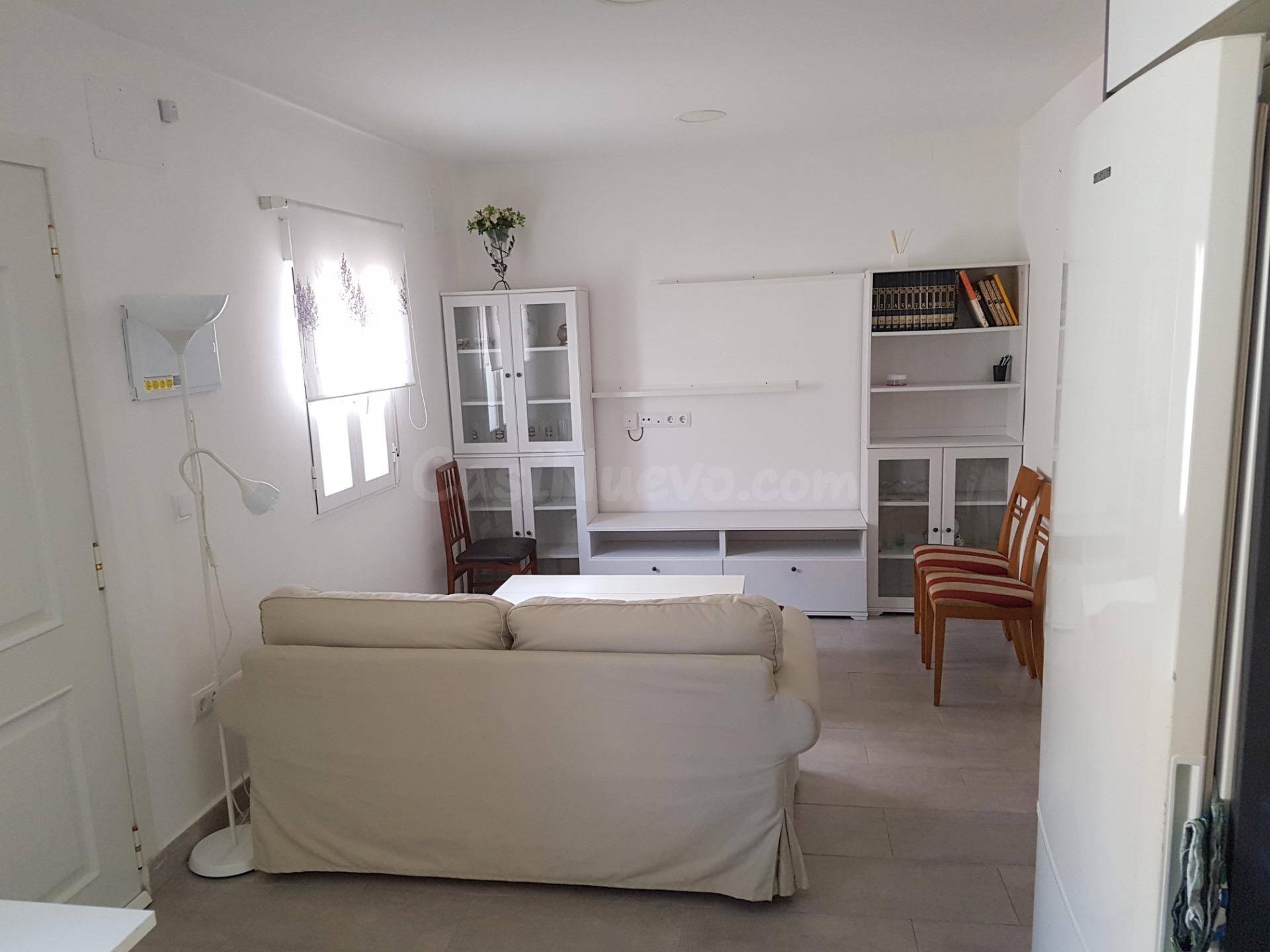 SE ALQUILA APARTAMENTO SUPER COQUETO CON PATIO - foto 5