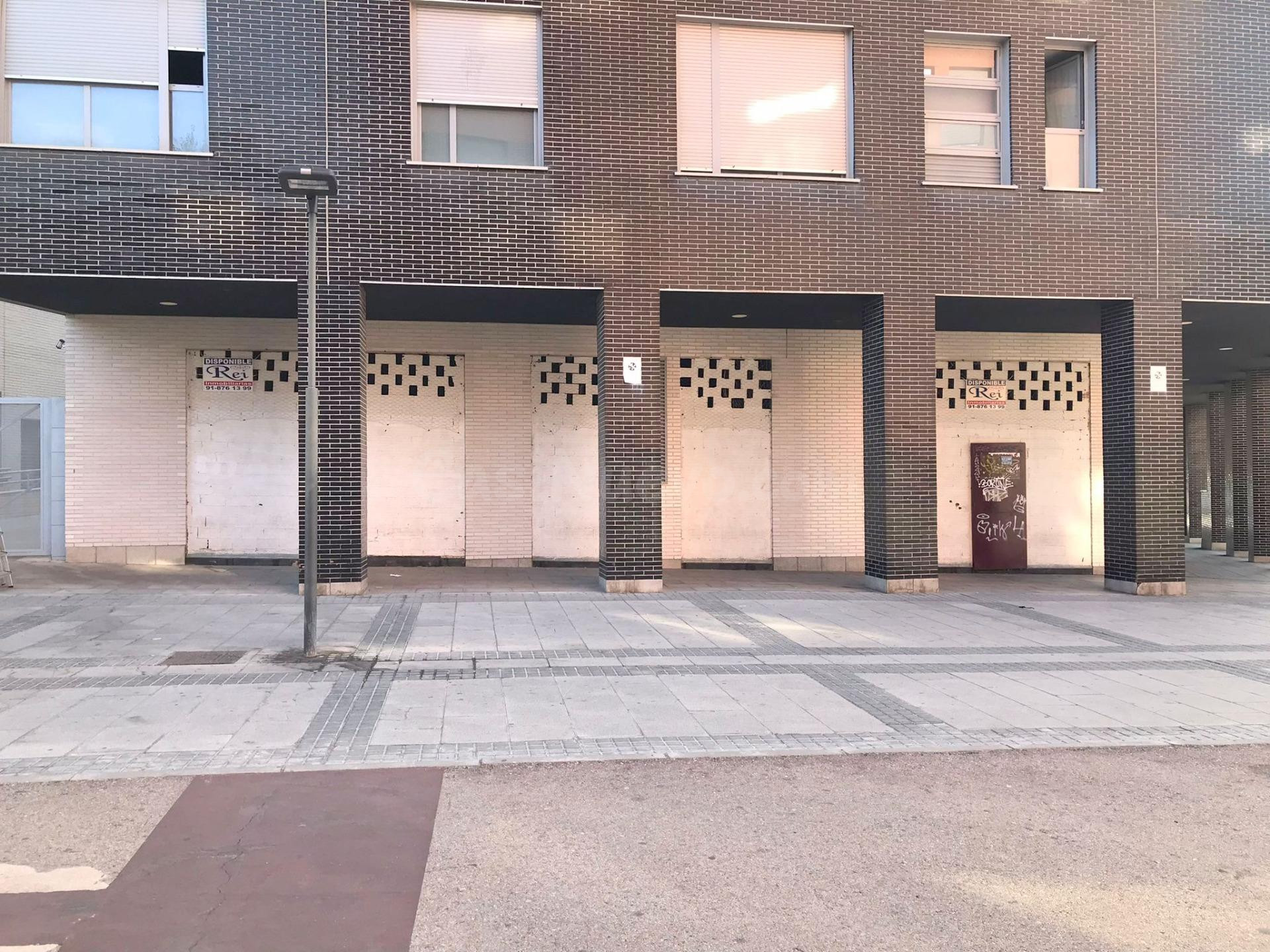 Excepcional Local Comercial en Bruto en el Corazón de Argand