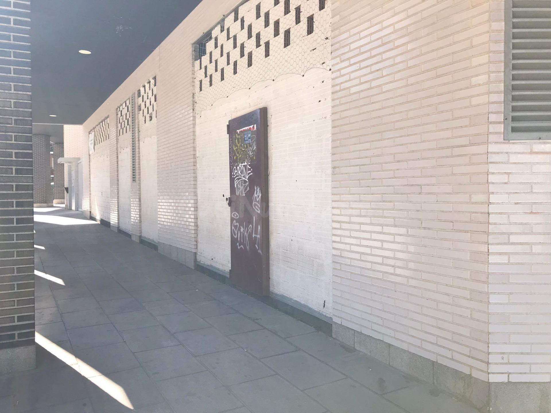 Excepcional Local Comercial en Bruto en el Corazón de Argand - foto 5