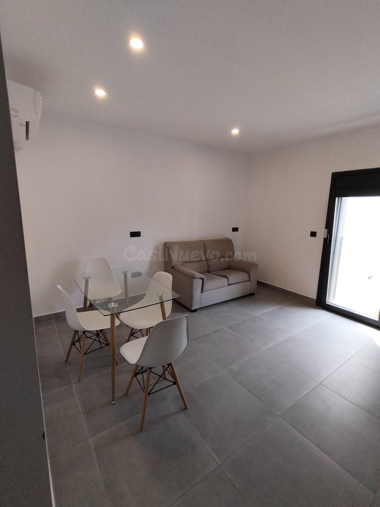 Bonito apartamento de 2 dormitorios totalmente renovado exce - foto 5