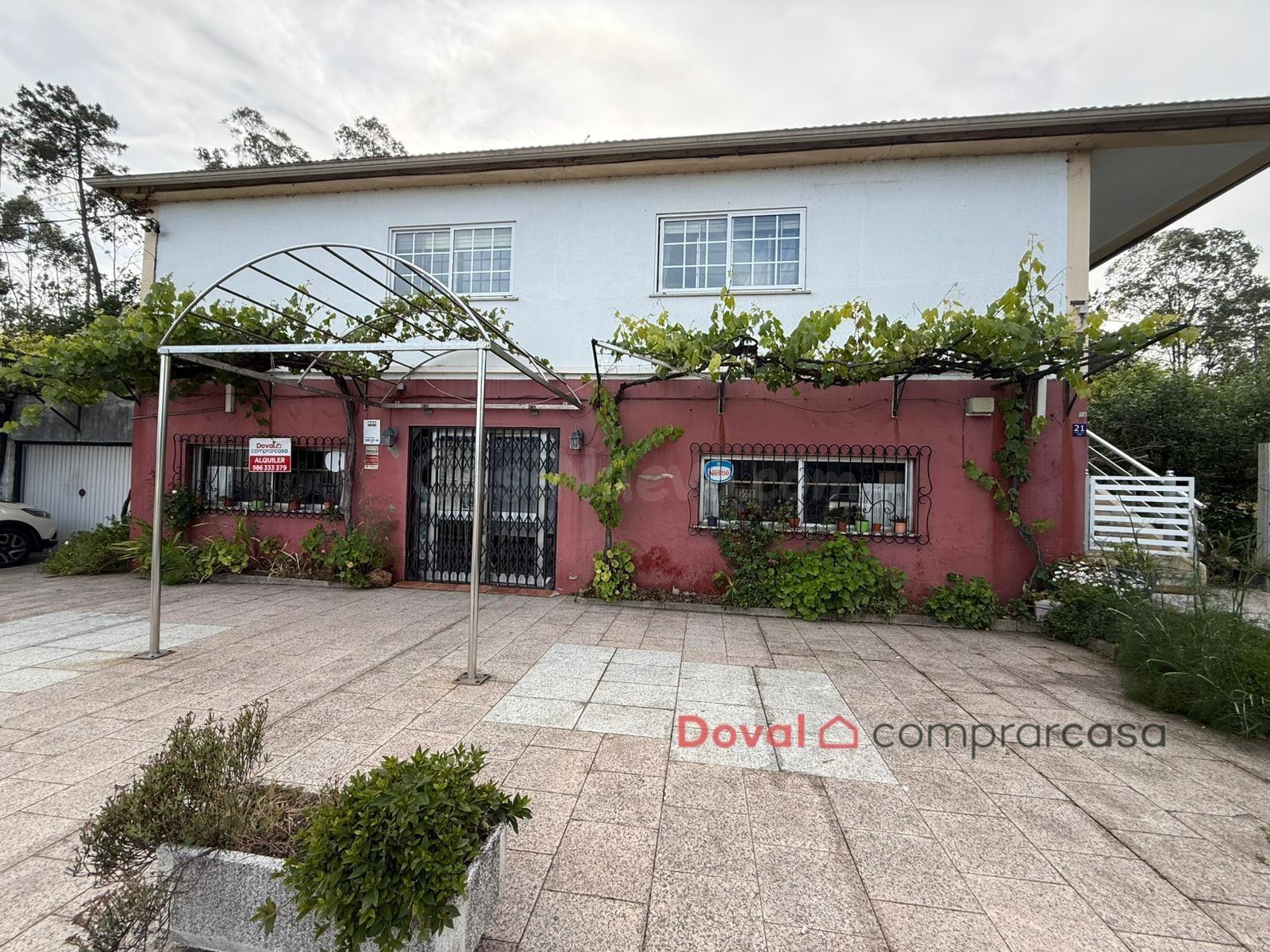 Se alquila local para hostelería en Tui - foto 2