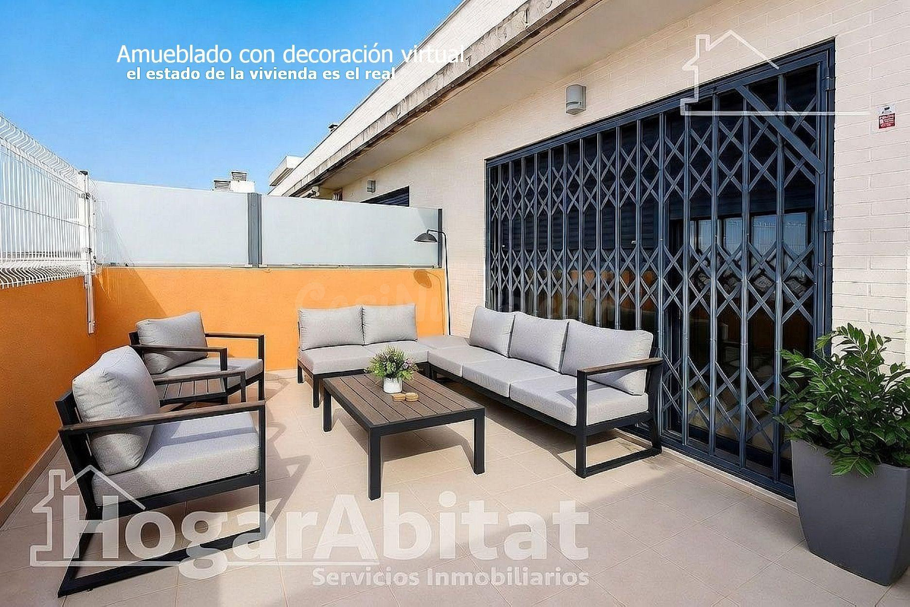 ÁTICO LUMINOSO EN RESIDENCiAL CON PISCINA, GARAJE Y GRAN TER - foto 2