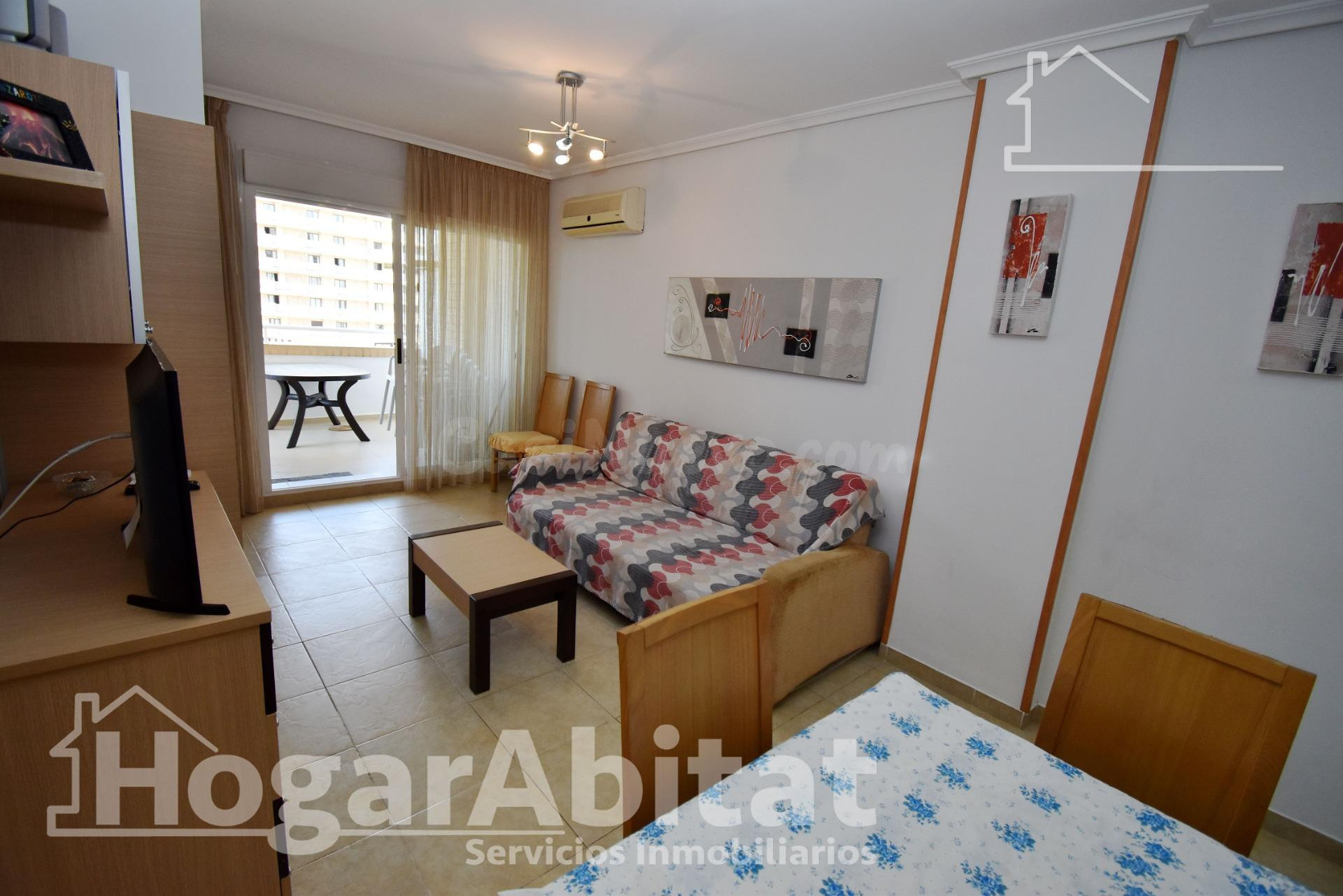 ACOGEDOR EN RESIDENCIAL CON PISCINA, GARAJE Y TERRAZA, TODO  - foto 3