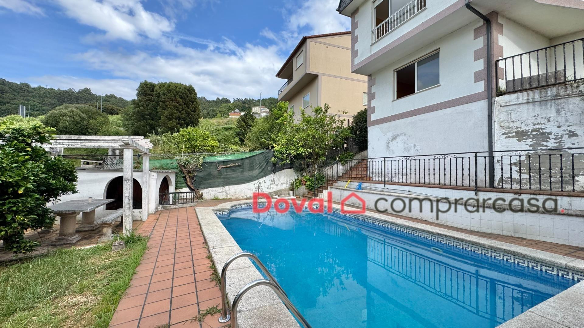 Casa independiente con piscina, vistas y un enorme potencial - foto 3